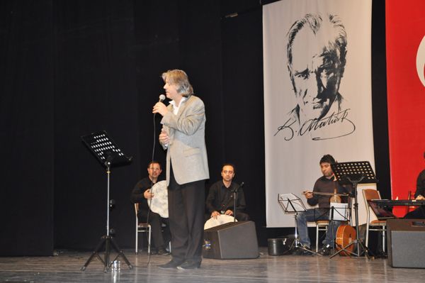 Milli Şair Mehmet Akif Ersoy anıldı