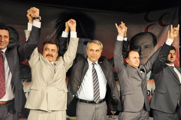 MHP Kongresi’ni Ali Emanet kazandı…
