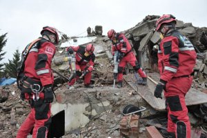 Beykoz'da deprem tatbikatı nefes kesti