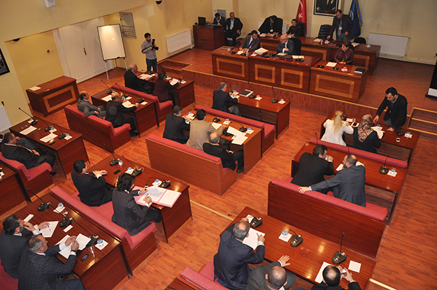 Beykoz Belediye Meclisi'nde Şerife Bacı tartışması