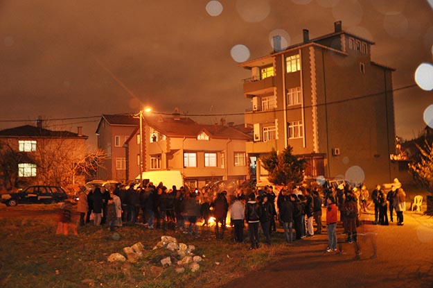 Beykoz'da Nevruz ateşini HDP'liler yaktı
