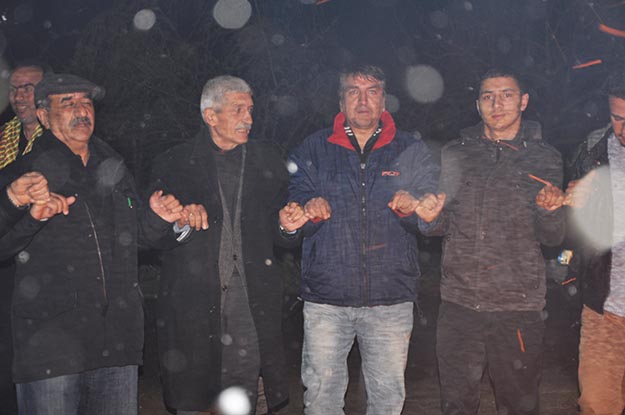 Beykoz'da Nevruz ateşini HDP'liler yaptı