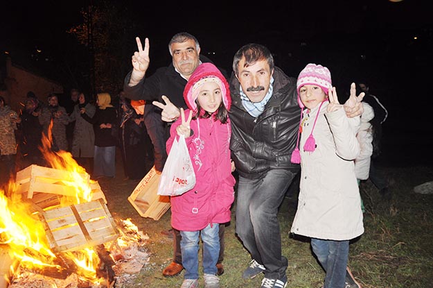 Beykoz'da Nevruz ateşini HDP'liler yaptı