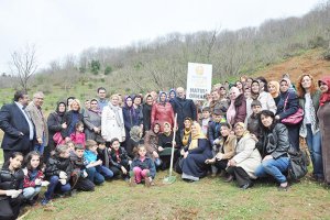 Beykoz Tokatköy'de Kadın Kolları'ndan AK Parti Ormanı