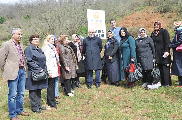 Beykoz Tokatköy'de Kadın Kolları'ndan AK Parti Ormanı