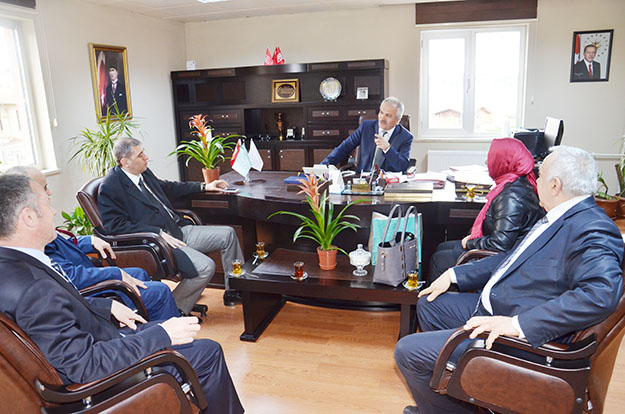 AK Partili yöneticilerden Başhekim Süleyman Erdoğdu'ya ziyaret