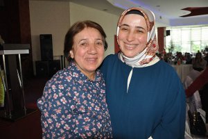 Beykoz'da annesiyle demokrasi dersi verdi