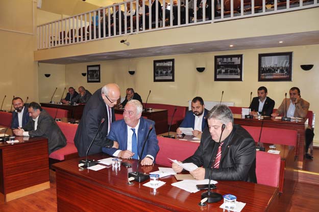 Beykoz Belediye Meclisi'nde seçim tartışması