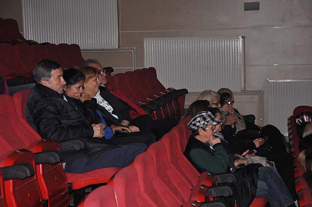 Beykoz'da canlı müzikli tiyatro sahnelendi