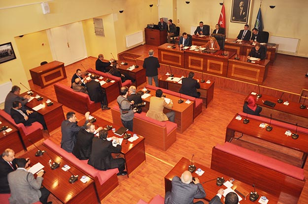 Beykoz Meclisi'nde bin 500 TL tartışması