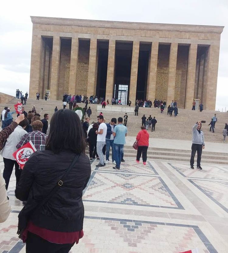 BEDES, 150 kişiyi Anıtkabir'e götürdü