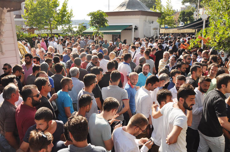 Fenerbahçe’nin tribün lideri Beykoz’da ebediyete uğurlandı
