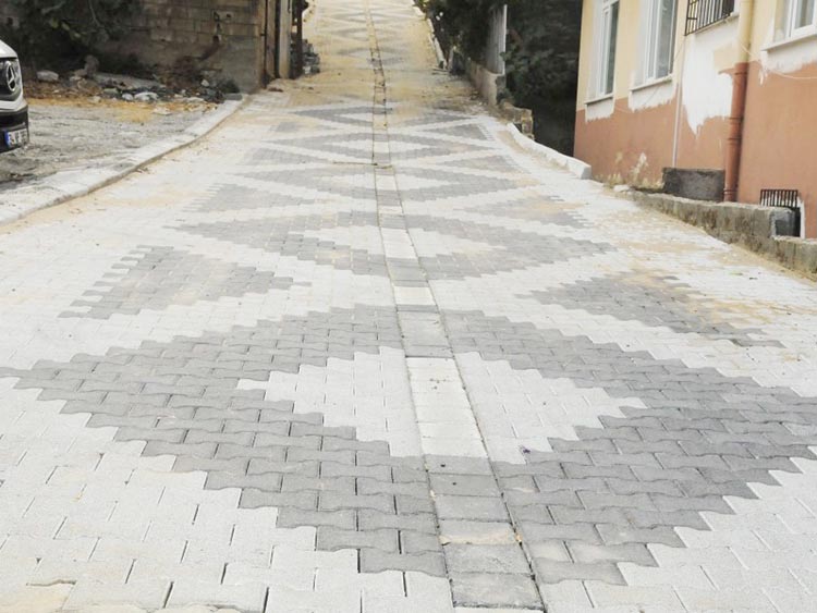 Beykoz’un yollarına 25 bin ton asfalt
