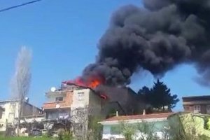 Beykoz’da bir gecekonduda yangın çıktı