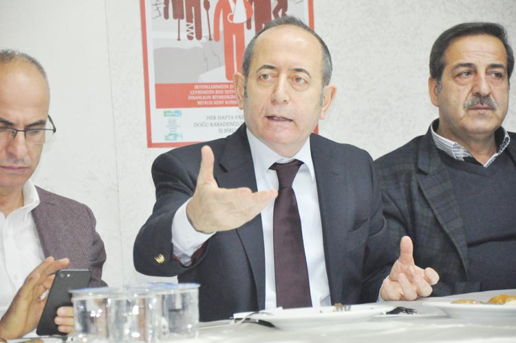 Akif Hamzaçebi, Beykoz’da yeni anayasayı anlattı