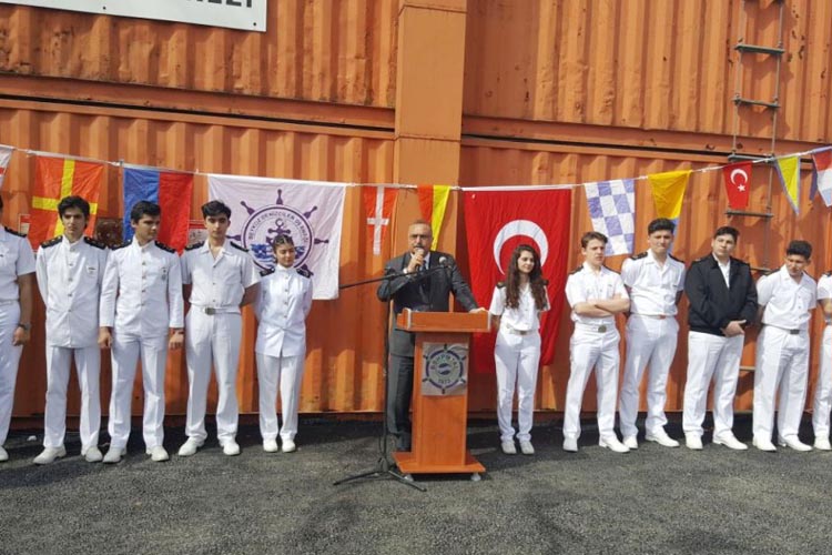 Beykoz Denizcilik mezunları buluştu