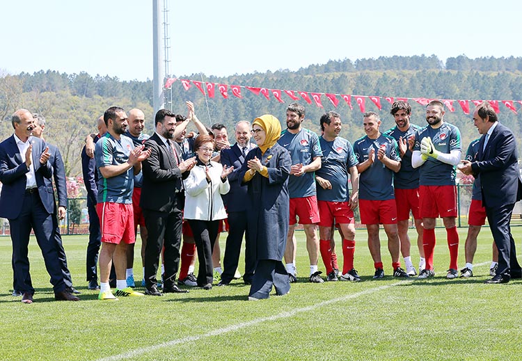 Emine Erdoğan Beykoz’da başlama vuruşu yaptı