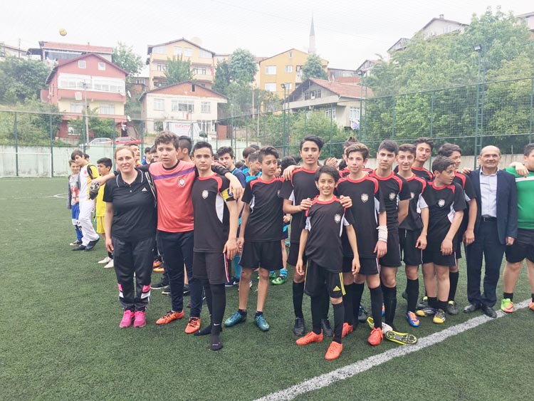 Beykoz Atatürk Ortaokulu sporda altın çağını yaşıyor