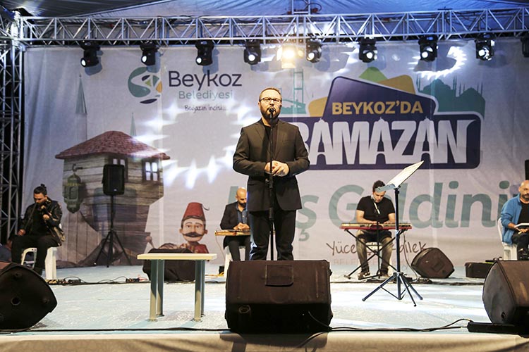 Beykozlular Mustafa Cihat, konserinde bir araya geldi