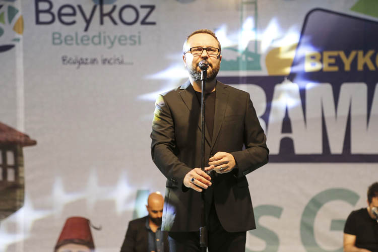 Beykozlular Mustafa Cihat, konserinde bir araya geldi