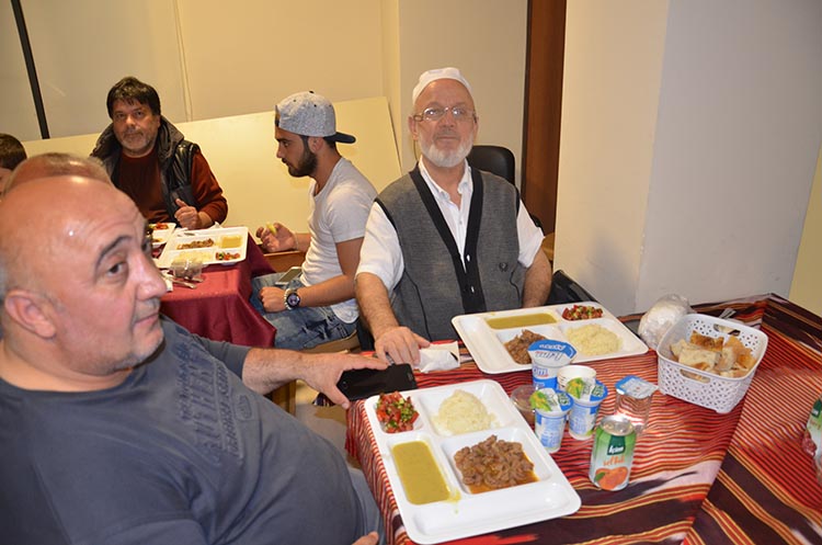 Beykoz Rizeliler Derneği’nde istişareli iftar yemeği