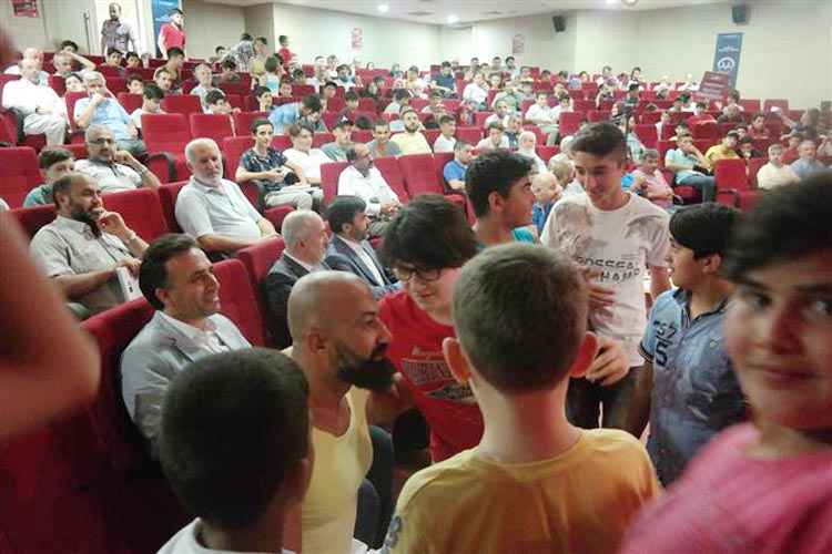 Beykoz'da gençlerin 15 Temmuz hassasiyeti