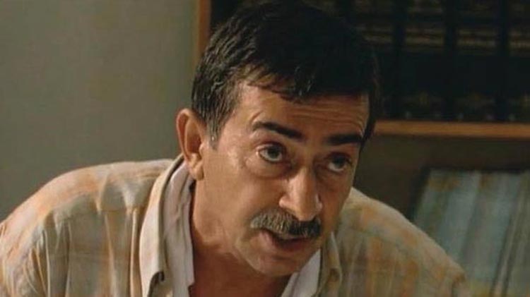 Ünlü oyuncu Turan Özdemir Beykoz’da hayatını kaybetti