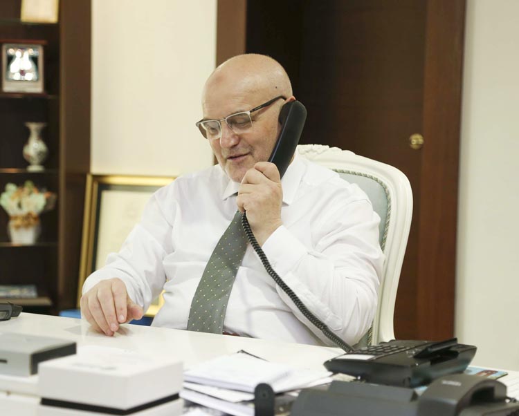 Beykoz Belediye Başkanı'nın ilk telefon mesaisi