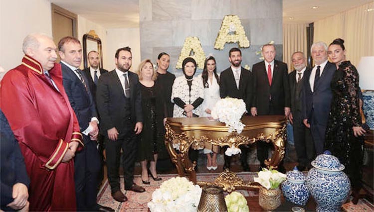 Cumhurbaşkanı Erdoğan Beykoz'da nikah şahidi oldu