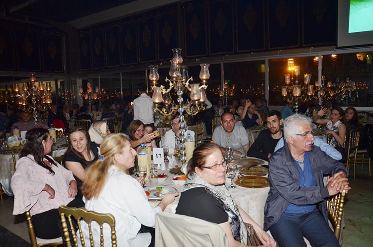 Hülya Polat 22. Sanat Yılı’nı Beykoz’da kutladı
