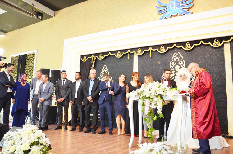 AK Parti gençliğinde düğün heyecanı