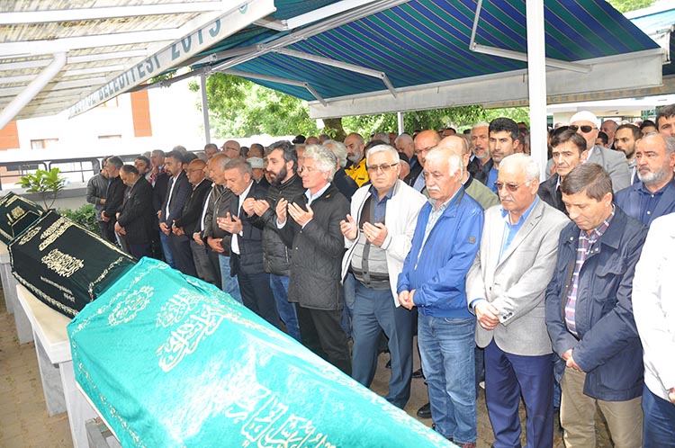 Beykoz’da aynı mahalleden 3 cenaze birden