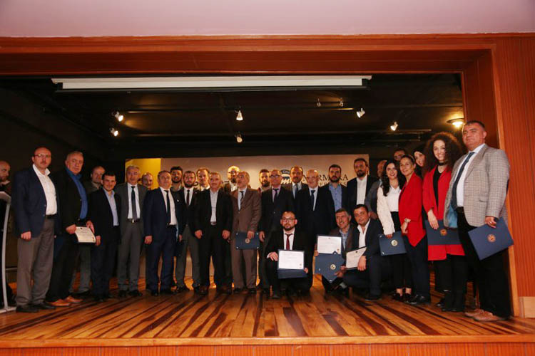 Beykoz'da yerel yönetim sertifikaları verildi