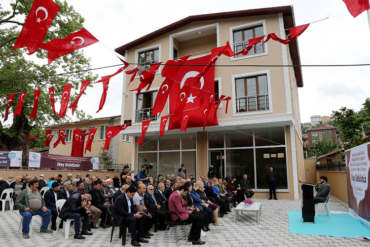 Beykoz Belediyesi'nden, Şehit Zeren'in ailesine ev