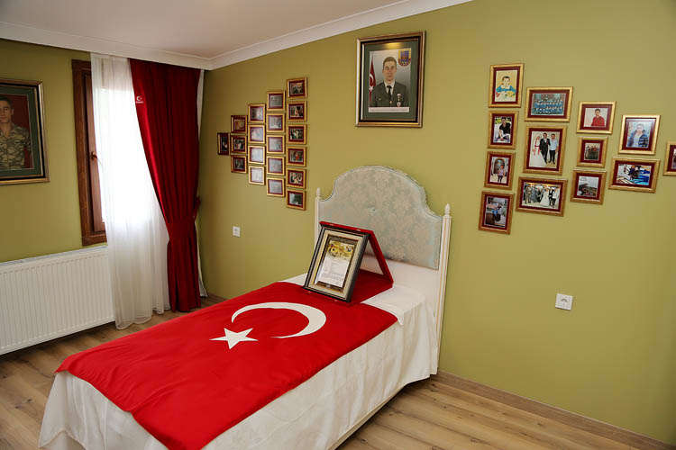 Beykoz Belediyesi'nden, Şehit Zeren'in ailesine ev