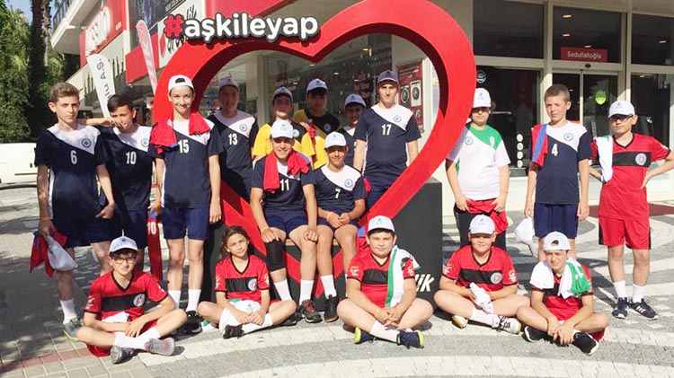 Beykoz’un minik hentbolcuları Antalya’da 4. oldu