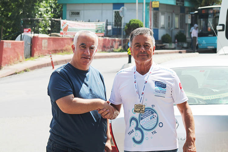 Beykoz’un yüzme şampiyonu Cevat Ofluoğlu