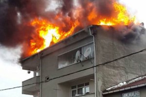 Beykoz'da 4 katlı binada yangın