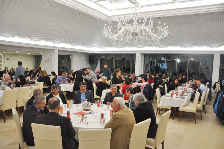  Beykoz Belediyesi’nden eğitimcilere akşam yemeği