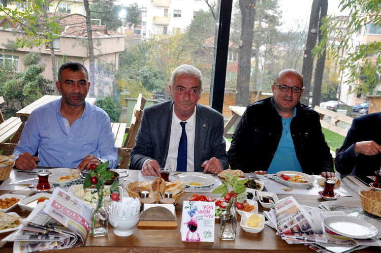 CHP Beykoz Aday Adaylarını kahvaltıda buluşturdu