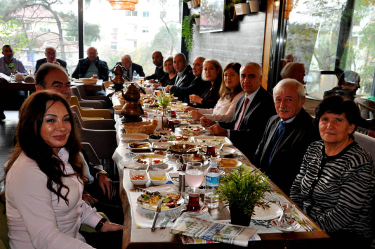 CHP Beykoz Aday Adaylarını kahvaltıda buluşturdu