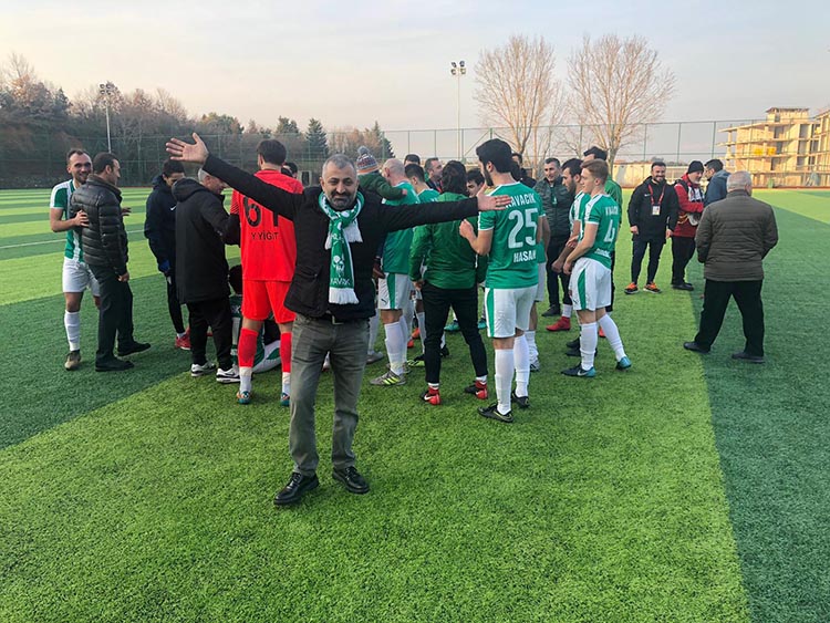 Kavacıkspor şampiyonluğunu erken kutladı