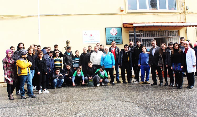 Beykoz Belediyspor’dan en özel okula ziyaret