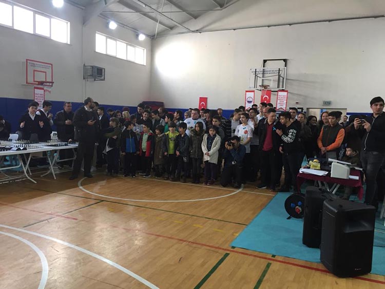 Beykoz’da satranç şenliğine 208 öğrenci katıldı