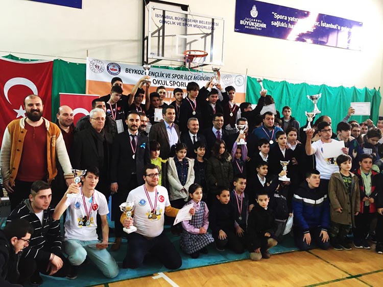 Beykoz’da satranç şenliğine 208 öğrenci katıldı