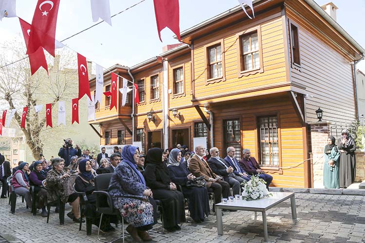Beykoz’da Geleneksel İkiz Türk Evi Açıldı