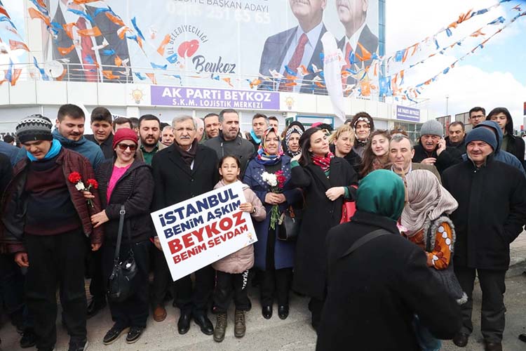 AK Parti Beykoz’da finali sevgi yürüyüşü ile yaptı