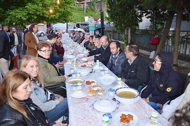 KAS-DER Beykoz’da iftar geleneği sürüyor