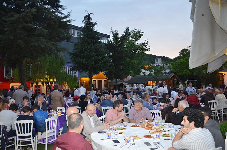 Beykoz’un Trabzonluları Çavuşbaşı’nda iftar yaptı