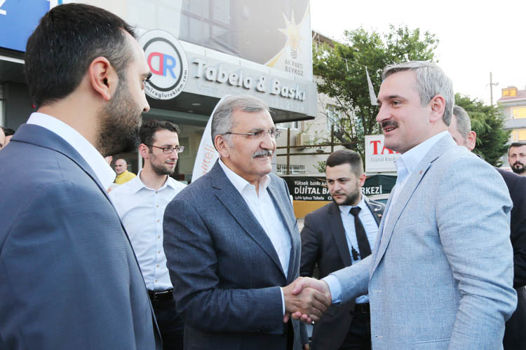 Şenocak'tan AK Parti Beykoz'a ansızın ziyaret